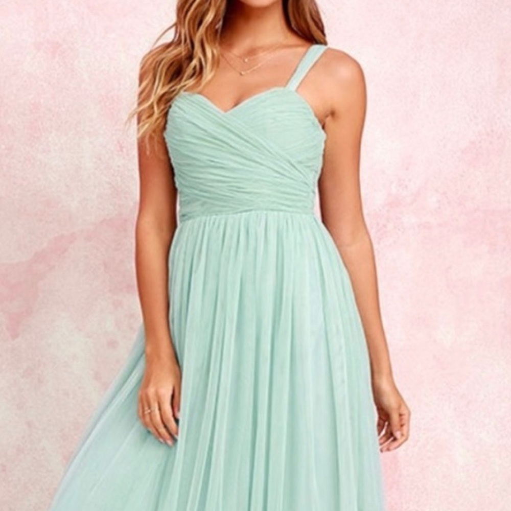 COPY - Lulu’s Sunday Kind of Love Seafoam Tulle Maxi Dress 👗
